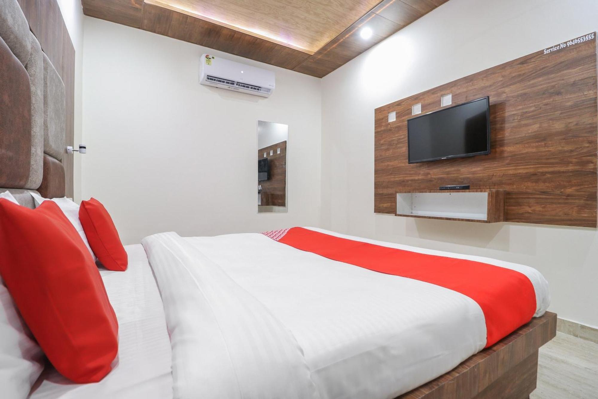 Oyo Flagship Hotel Ambani Zirakpur Dış mekan fotoğraf